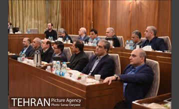 مراسم تکریم و معارفه مدیرعامل و هیات مدیره شهر سالم 10