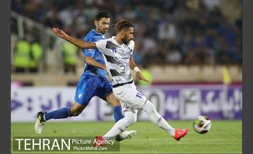 دیدار استقلال تهران و استقلال خوزستان در لیگ برتر فوتبال  2