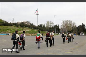 پرش چتربازان از برج میلاد تهران 17