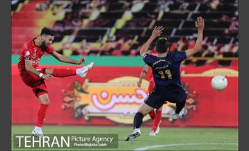 دیدار تیم های فوتبال پرسپولیس و گل گهر 30