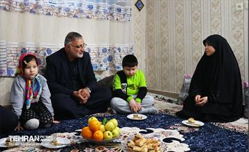 قرار خدمت؛ دیدار شهردار تهران با خانواده شهید مرتضی غفوری 6