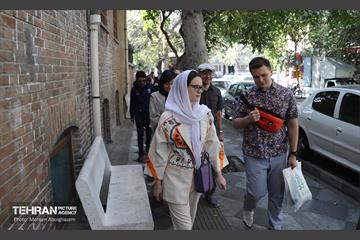 بازدید هیات دیپلماتیک از بناهای تاریخی منطقه ۱۲ 50