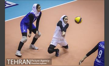 قهرمانی زود هنگام والیبال زنان سایپا تهران 14