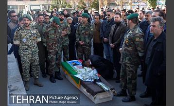 مراسم تشییع پیکر مهدی حبیبی فر 13