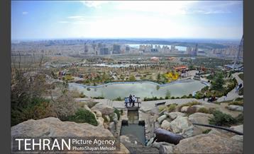 اوقات فراغت شهروندان در آبشار تهران 24