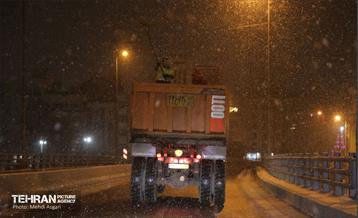 عملیات برف‌روبی در منطقه 2