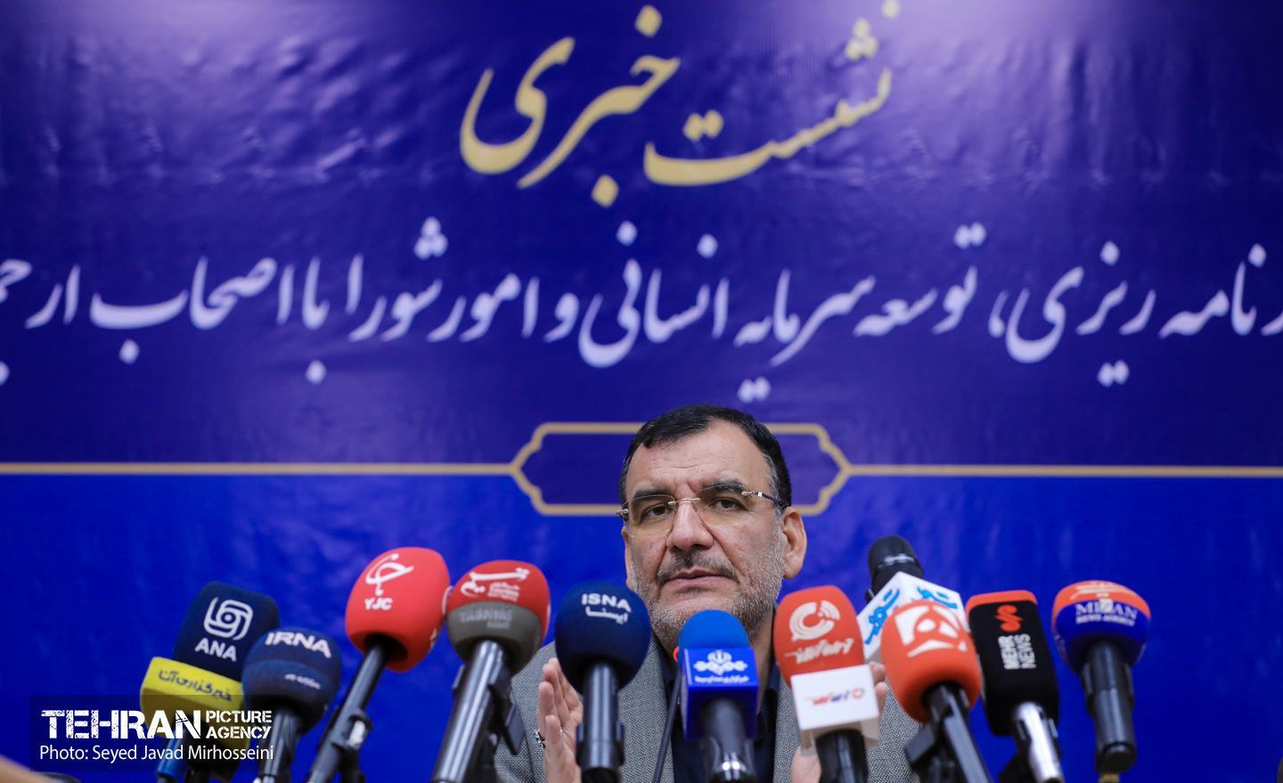 نشست خبری معاون برنامه‌ریزی، توسعه سرمایه انسانی و امور شورا با اصحاب خبر و رسانه شهریور 4