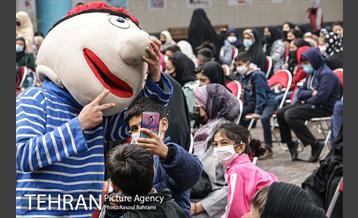 افتتاحیه نمایشگاه کودکان کار 6