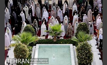 اقامه نماز عید فطر در مسجد امام حسین(ع) 26