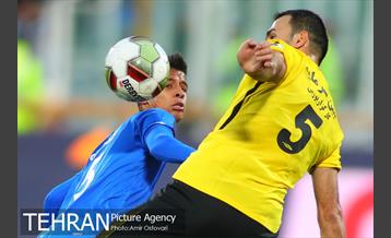 دیدار تیم های استقلال تهران و سپاهان اصفهان 13