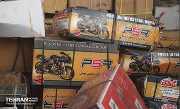 آتش‌سوزی انبار لوازم موتورسیکلت 13