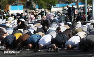 اقامه نماز عید فطر در محله بهرود 1