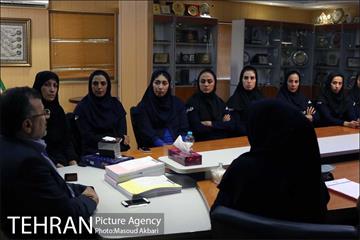 بدرقه دکتر داورزنى از تیم ملى والیبال بانوان  7