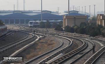 آیین بهره برداری از ۲ رام قطار ساخت داخل 51