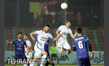 دیدار تیم های فوتبال پیکان و استقلال تهران 35