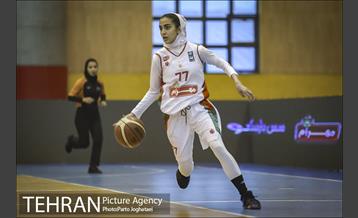 دیدار تیم های بسکتبال مهرام و گاز تهران 25