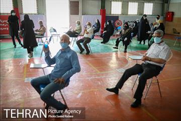آغاز به کار اولین مرکز تجمیعی واکسیناسیون کرونا در غرب تهران 3