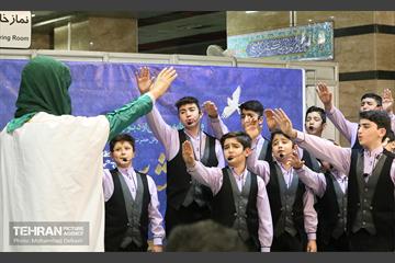 رونمایی از دیوارنگاره شمس الشموس