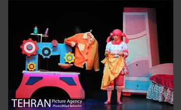 نمایش شب اسرارآمیز‎ 18