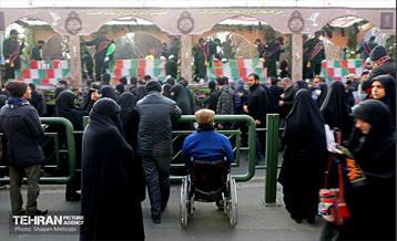 تشییع پیکر ۲۰۰ شهید گمنام دفاع مقدس در تهران 7