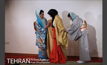 شکوفه های گیلاس و افسانه گنجی در موزه امام علی 2 5