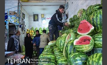 خرید شب یلدا در بازار امام حسین 23