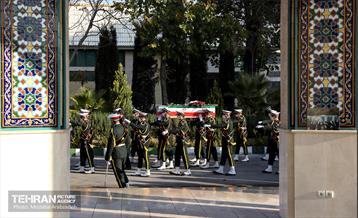 مراسم وداع و تشییع پیکر سردار محمد کریم بیات 21