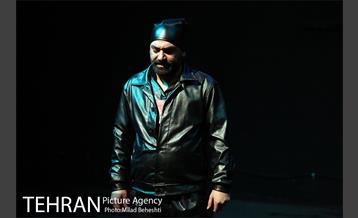 نمایش هفتمین جان سگ 17