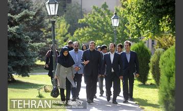 مراسم امضا تفاهم نامه همکاری سه جانبه دانشکده روابط بین الملل وزارت امور خارجه مرکز ارتباطات و مجمع شهرداران آسیایی  24