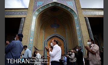 اقامه نماز عید فطر در مسجد امام حسین(ع) 43