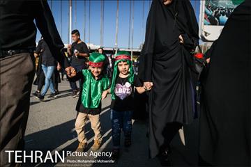 همایش شیرخوارگان حسینی در استادیوم آزادی-۲ 4