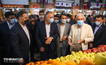 بازدید شهردار تهران از فروشگاه شهروند و میادین میوه تره بار 4