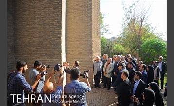 بازدید شهردار تهران از برج طغرل به مناسبت روز تهران 6