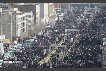 راهپیمایی ۲۲ بهمن در تهران - ۲ 8