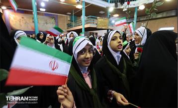 حضور شهردار تهران در حسینیه جماران تهران 5