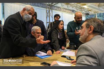 میز خدمت سازمان بازرسی شهرداری تهران در نماز جمعه 19
