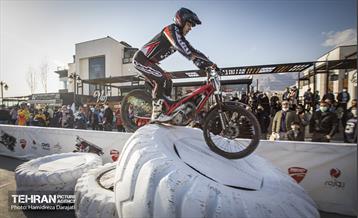 رانـد نهایی مسابقات قهرمانی موتور تریال  35