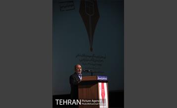 آئین تجلیل از 22 نویسنده انقلاب اسلامی  7