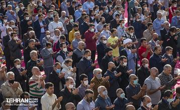 اقامه نماز عید سعید فطر در امامزاده صالح (ع) 13