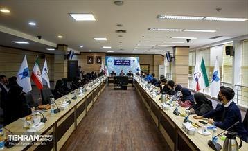 نشست صمیمی دانشجو و شهر در منطقه 5 15