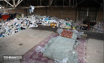 تخلیه و پلمب مرکز غیرمجاز پسماند در منطقه 17 24