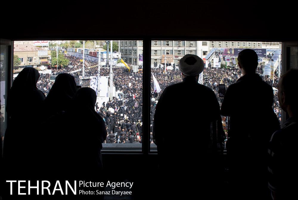 تشییع پیکر مطهر شهید محسن حججی 26