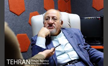 بازدید محمد جواد حق شناس از مرکز ارتباطات شهرداری تهران 1