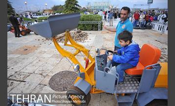 برج میلاد تهران در ایام نوروز 9