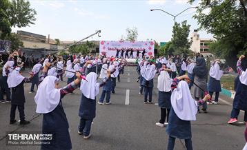 برگزاری بزرگترین اجتماع ورزشی دختران شهر تهران در منطقه۸‌ 31