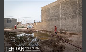 عملیات تخلیه آب از شهرک پیام اهواز 5