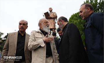 مراسم رونمایی از تندیس شهید دکتر مصطفی چمران  9