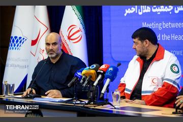 نشست مدیران شهرداری تهران با رئیس جمعیت هلال احمر 19