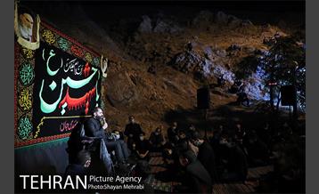 عزاداری شب عاشورای حسینی در کهف الشهدا  23