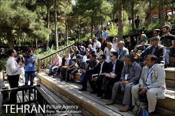 افتتاح اولین "باغچه خبر" در تهران 1